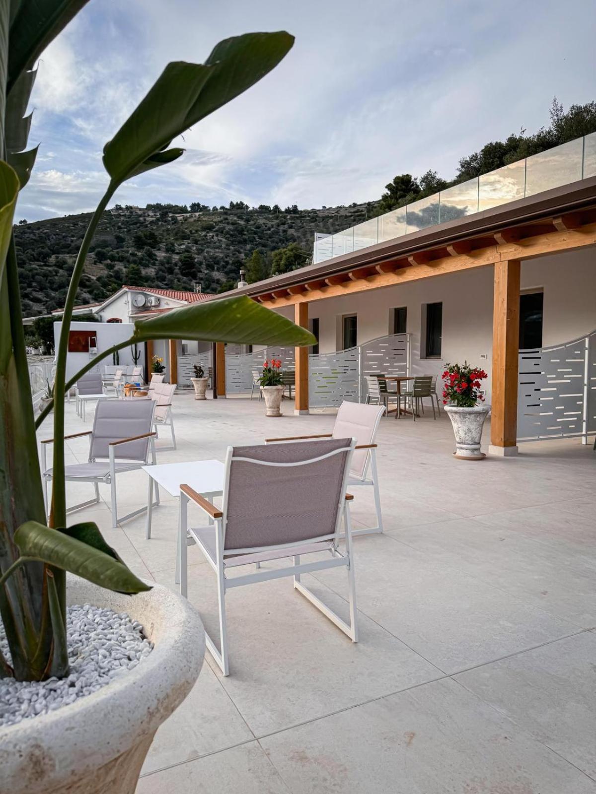 Aura Apartments Mattinata Εξωτερικό φωτογραφία